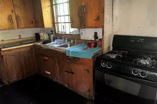 9034 Everglade Dr, Houston, TX 77078 - Photo 13