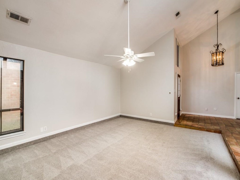 164 Old Brg Lk, Houston TX  77069-3463 exterior