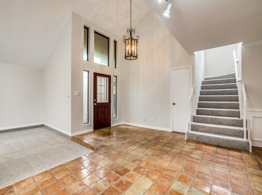 164 Old Brg Lk, Houston TX  77069-3463 exterior