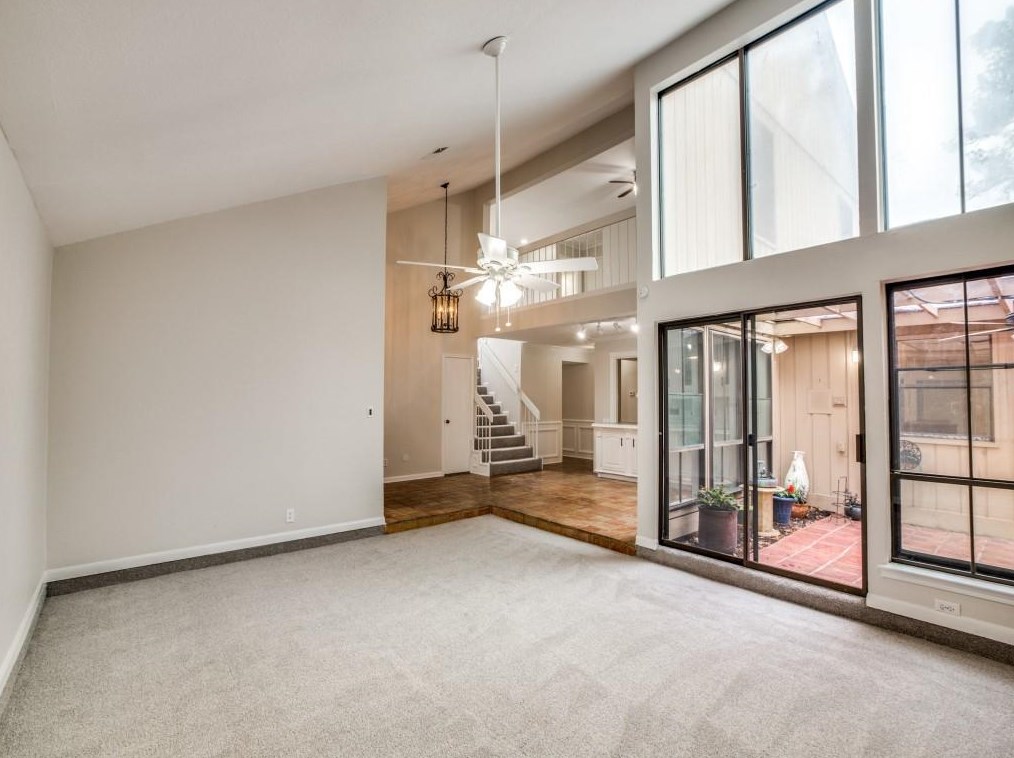 164 Old Brg Lk, Houston TX  77069-3463 exterior