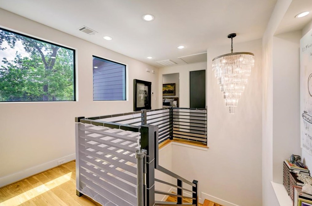 207 32 St, Houston TX  77018-8322 exterior