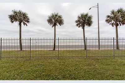 7000 Seawall Boulevard #613, Galveston, TX 77551 - Photo 31