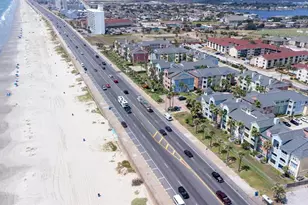 7000 Seawall Blvd, Galveston, TX 77551 - Photo 27