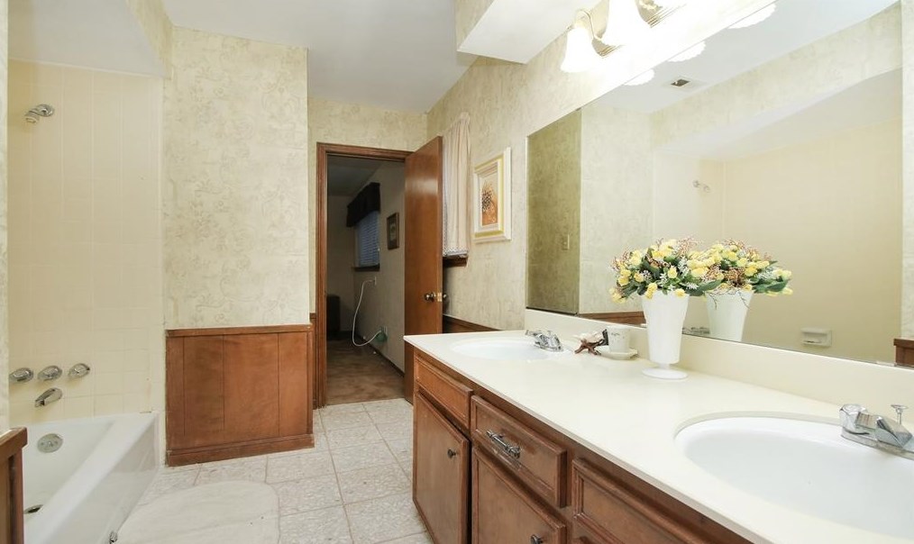 3918 Stillview Dr, Houston TX  77068-2918 exterior
