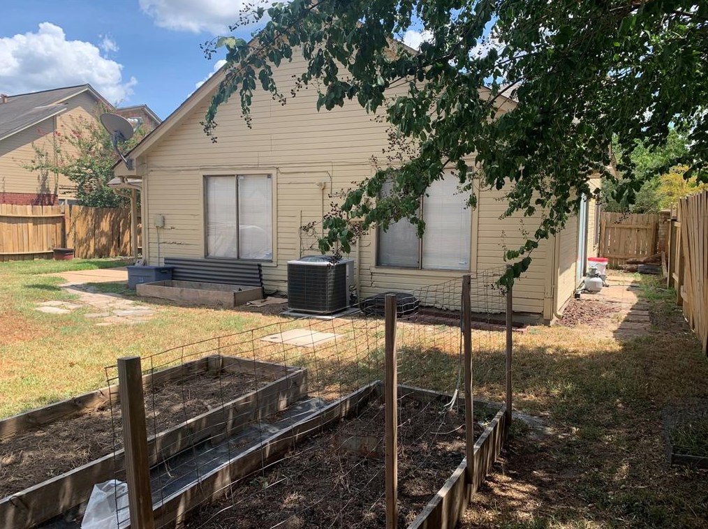 18730 Haughland Dr, Cypress TX 77433-1313 exterior