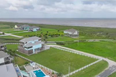 810 4th Street, Port Bolivar, TX 77650 - Photo 1