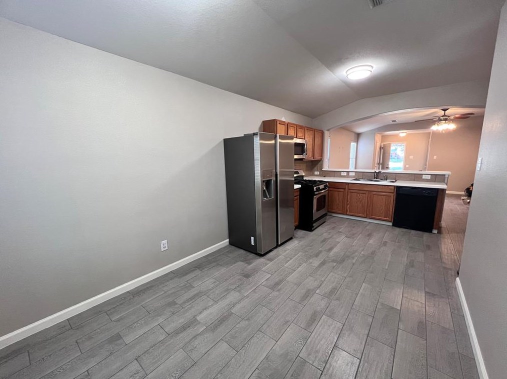 24526 Lakecrest Village Dr, Katy TX  77493-2731 exterior