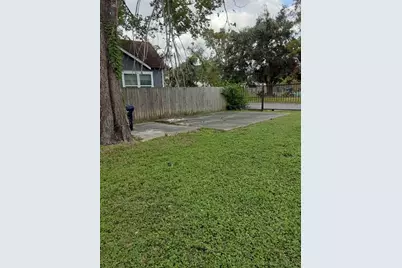 5213 Lyons Avenue, Houston, TX 77020 - Photo 3