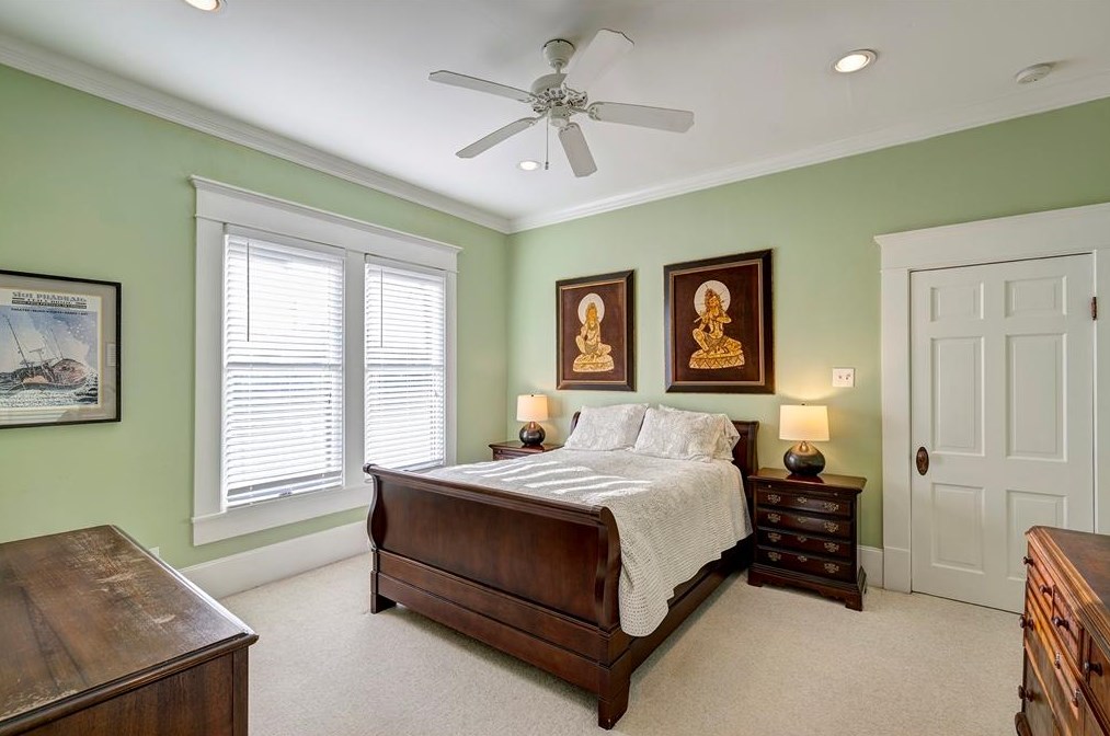 426 Woodland St, Houston TX  77009-6543 exterior