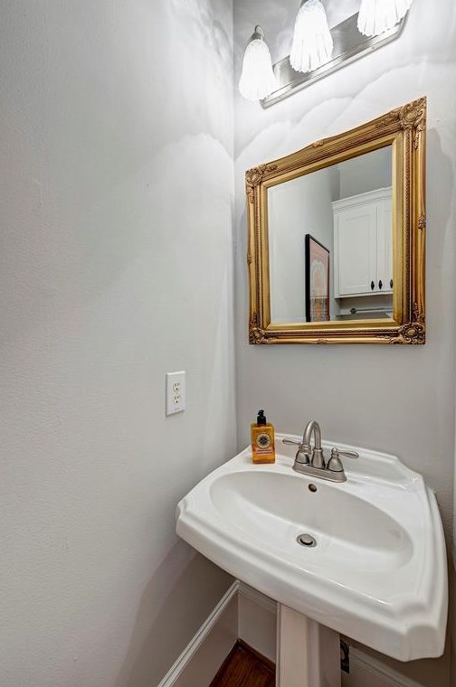 426 Woodland St, Houston TX  77009-6543 exterior