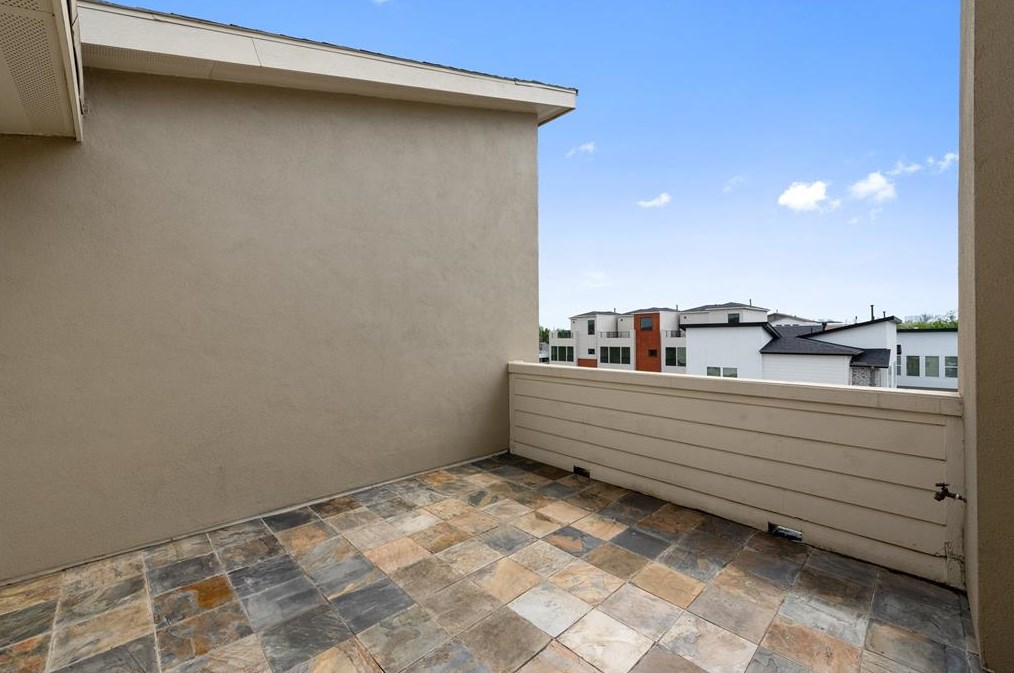 2313 Mcilhenny St, Houston TX  77004-1423 exterior