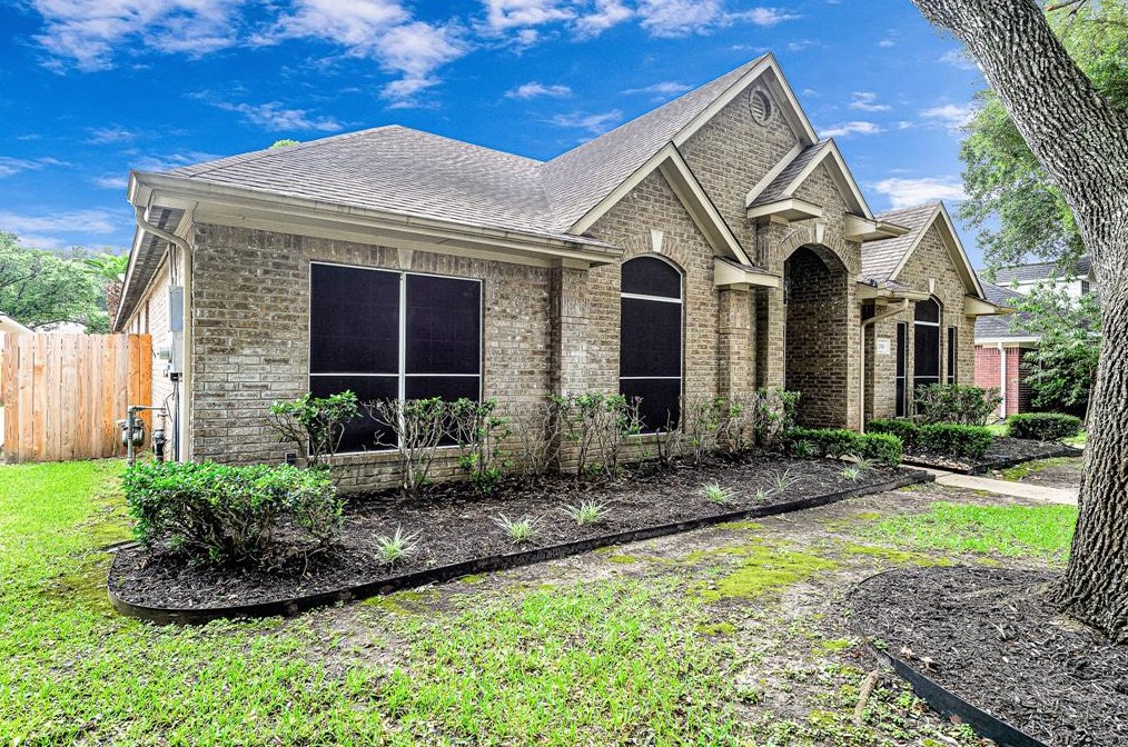 2510 Cooling Breeze Dr, Richmond TX 77406-6895 exterior