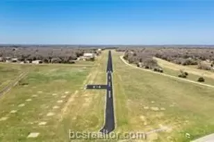 236 N Golfview Dr, Normangee, TX 77871 - Photo 37