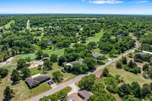 236 N Golfview Dr, Normangee, TX 77871 - Photo 31