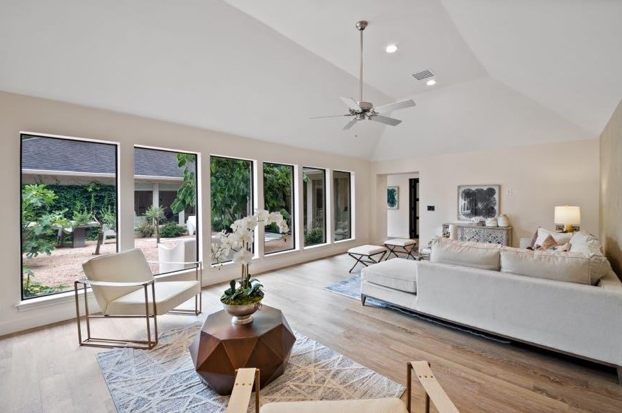 10107 Del Monte Dr, Houston TX  77057-3404 exterior