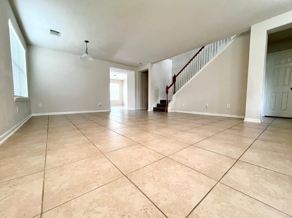 15242 Lynford Crest Dr, Houston TX  77083-8012 exterior