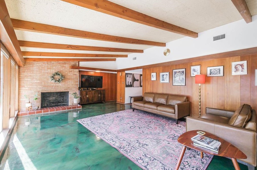 2103 De Milo Dr, Houston TX  77092-4149 exterior