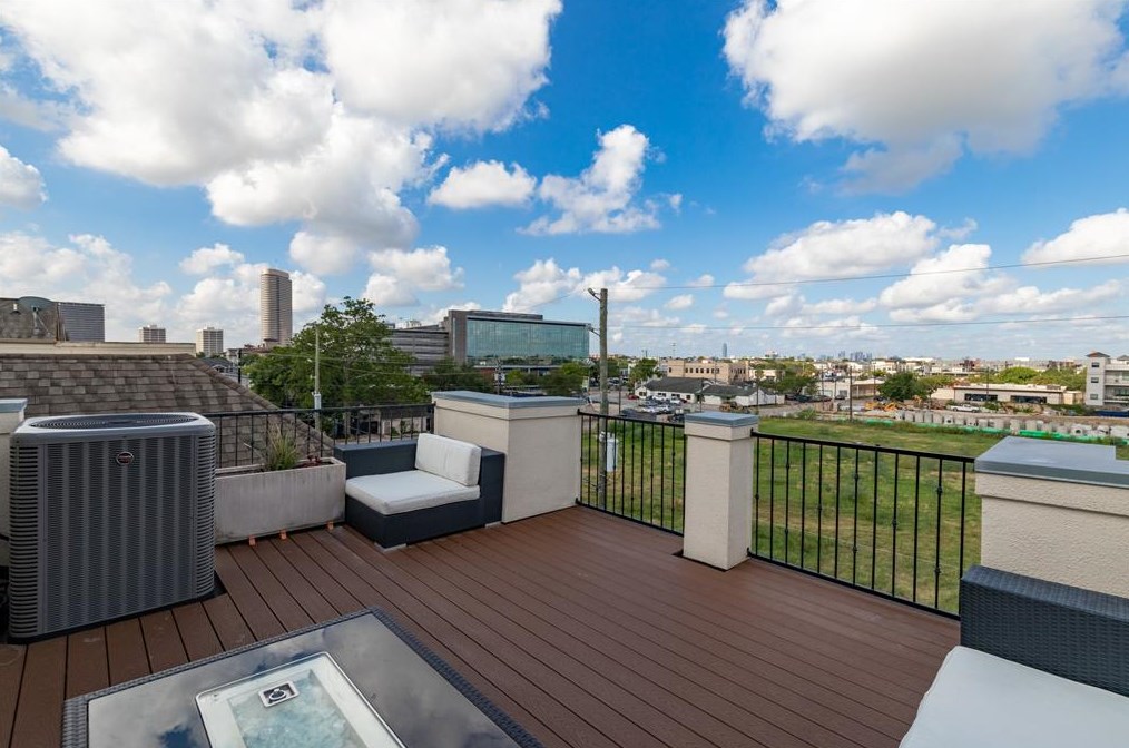 1117 Wagner St, Houston TX  77007-3718 exterior