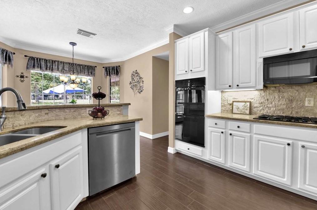 8419 Malardcrest Dr, Humble TX 77346-8109 exterior