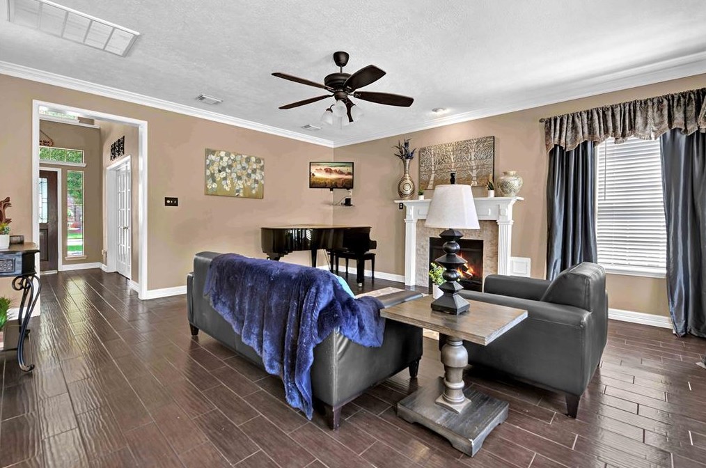 8419 Malardcrest Dr, Humble TX 77346-8109 exterior