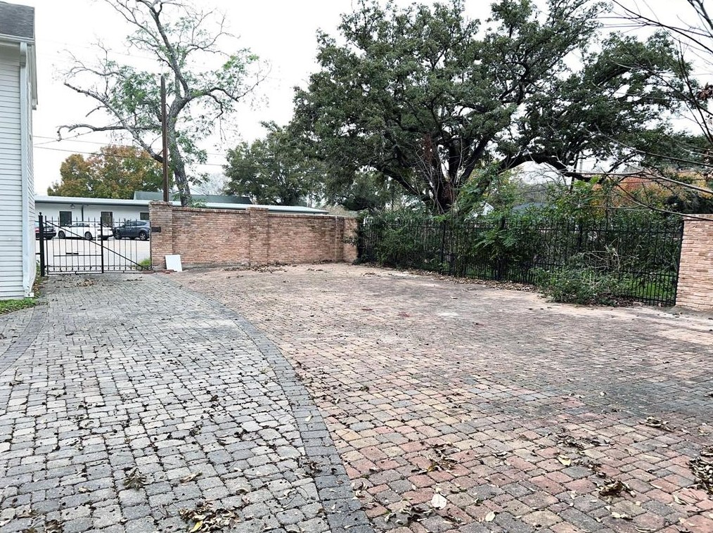 907 Morton St, Richmond TX 77469-3076 exterior