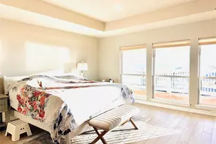 727 N Bayshore Dr, La Porte, TX 77571 - Photo 17