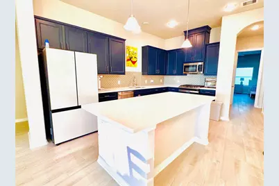 727 N Bayshore Drive, La Porte, TX 77571 - Photo 11