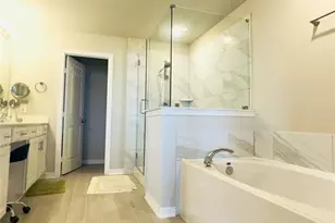 727 N Bayshore Dr, La Porte, TX 77571 - Photo 19