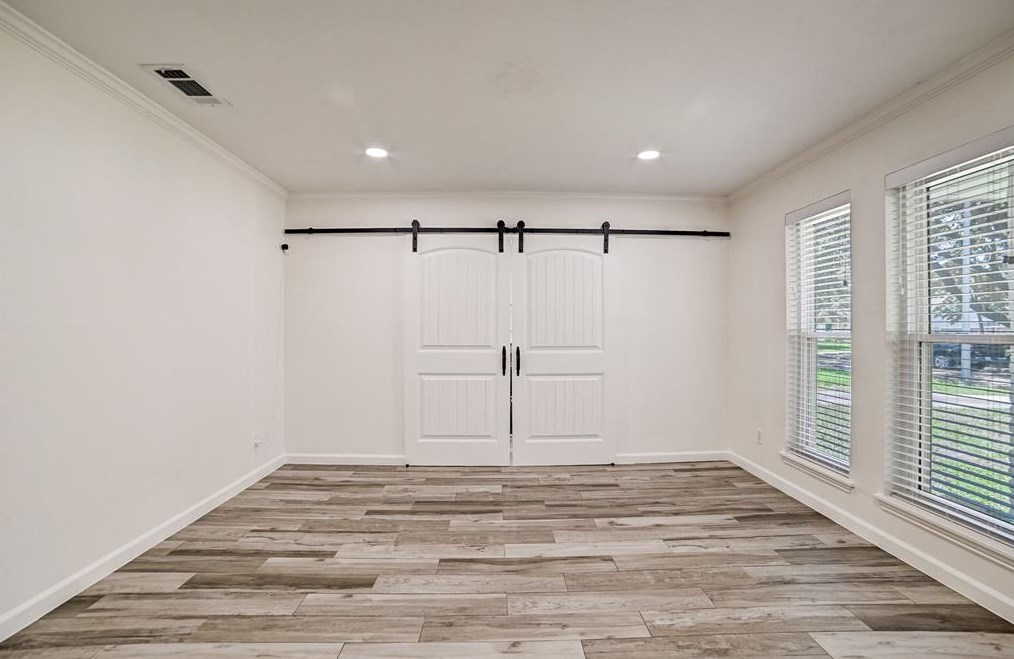 2807 Kismet Ln, Houston TX  77043-1709 exterior