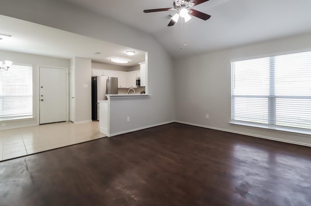 5702 Rose Rock Canyon Dr, Richmond TX  77469-6194 exterior