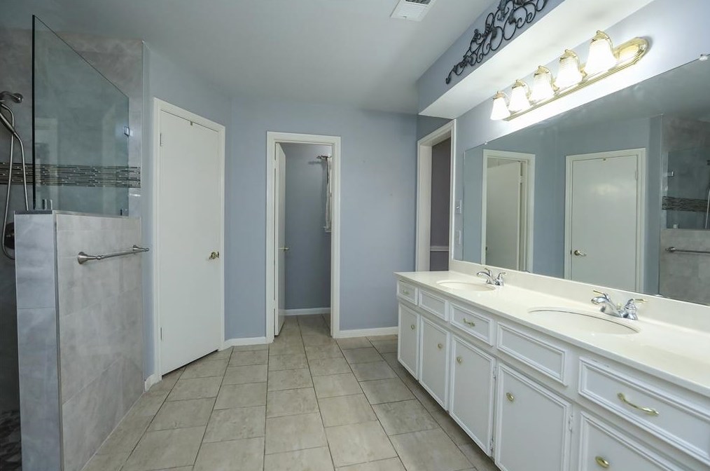 14035 Cleobrook, Houston TX  77070-3714 exterior