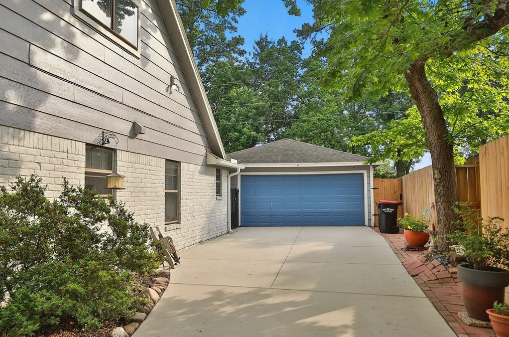 14035 Cleobrook, Houston TX  77070-3714 exterior