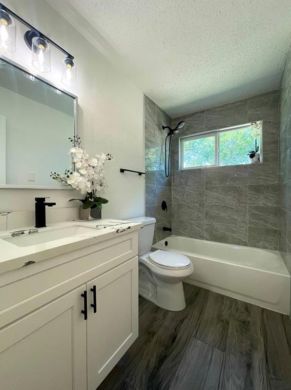 10718 Parkland Woods Dr, Sugar Land TX  77498-1733 exterior