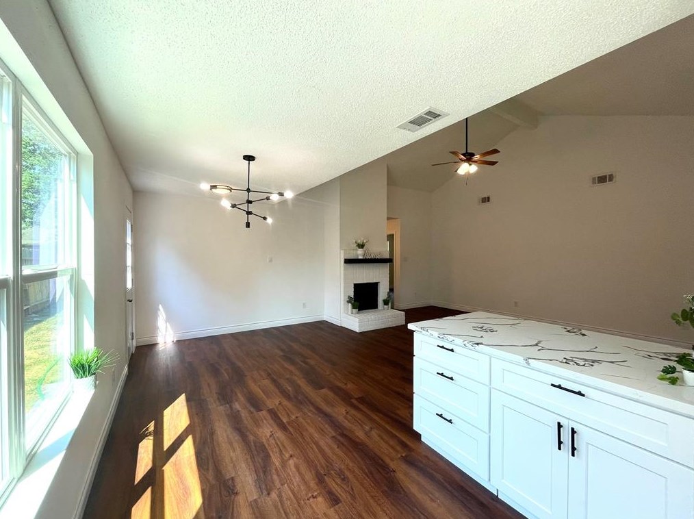 10718 Parkland Woods Dr, Sugar Land TX  77498-1733 exterior