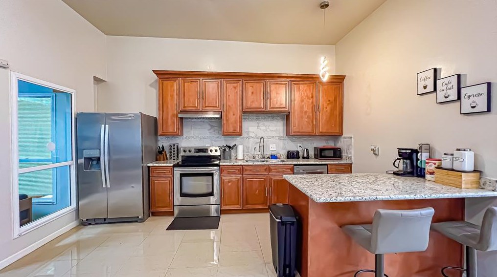 4243 Sun Mdw Dr, Houston TX  77072-1453 exterior