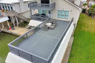 301 Commander Dr, Tiki Island, TX 77554 - Photo 31