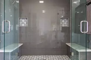 301 Commander Dr, Tiki Island, TX 77554 - Photo 25