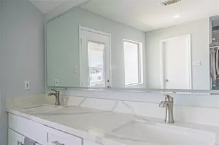 301 Commander Dr, Tiki Island, TX 77554 - Photo 27