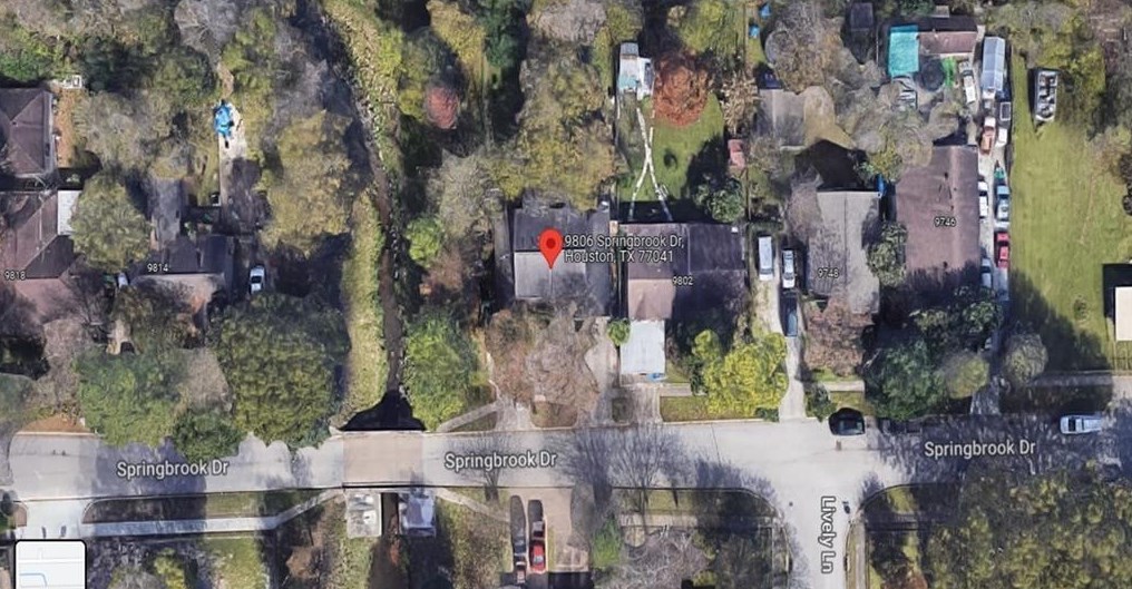 9806 Spring Brook Dr, Houston TX  77041 exterior