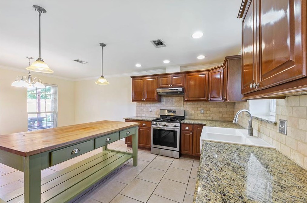 3118 Windmill St, Sugar Land TX  77479-1601 exterior