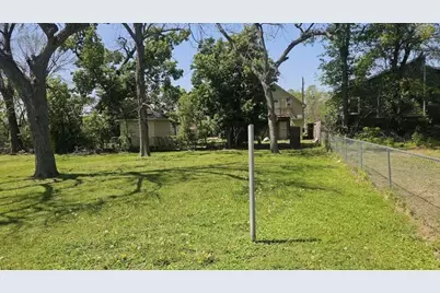 4215 Los Angeles Street, Houston, TX 77026 - Photo 9