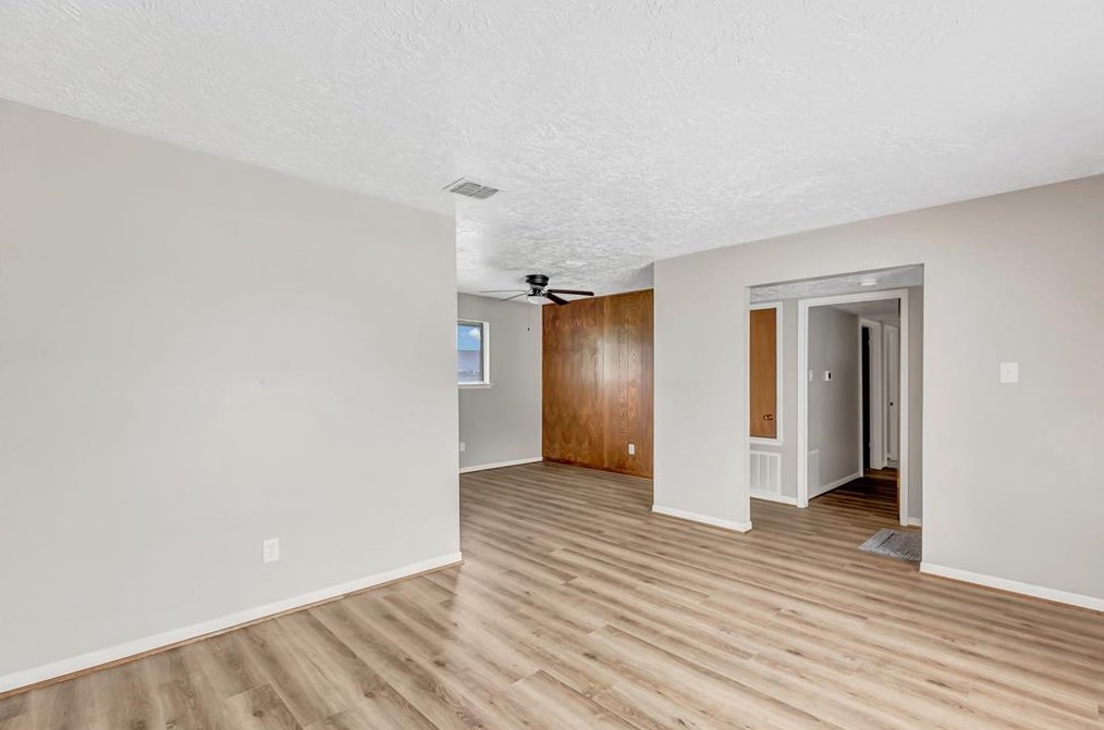 8626 Cottage Gate Ln, Houston TX  77088-5000 exterior