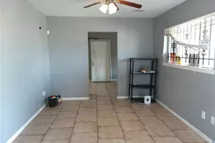 7949 Lockwood Dr, Houston, TX 77016 - Photo 7