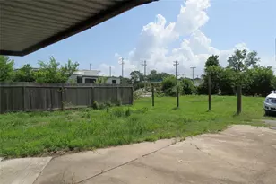 7949 Lockwood Dr, Houston, TX 77016 - Photo 27