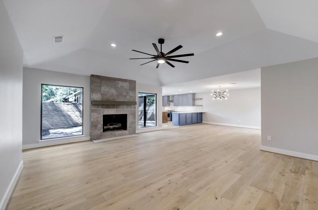 15750 Barkers Lndg Rd, Houston TX  exterior