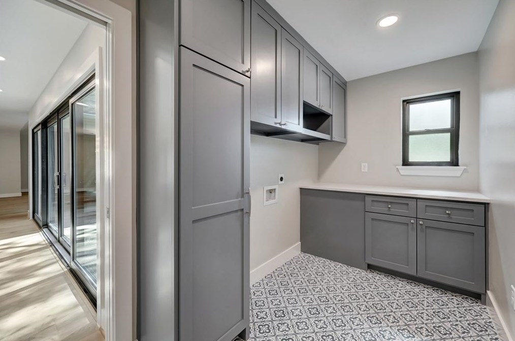 15750 Barkers Lndg Rd, Houston TX  exterior