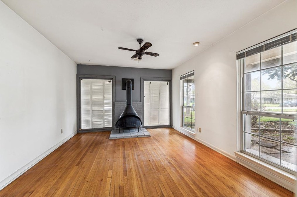 4845 Kinglet St, Houston TX  77035-4925 exterior