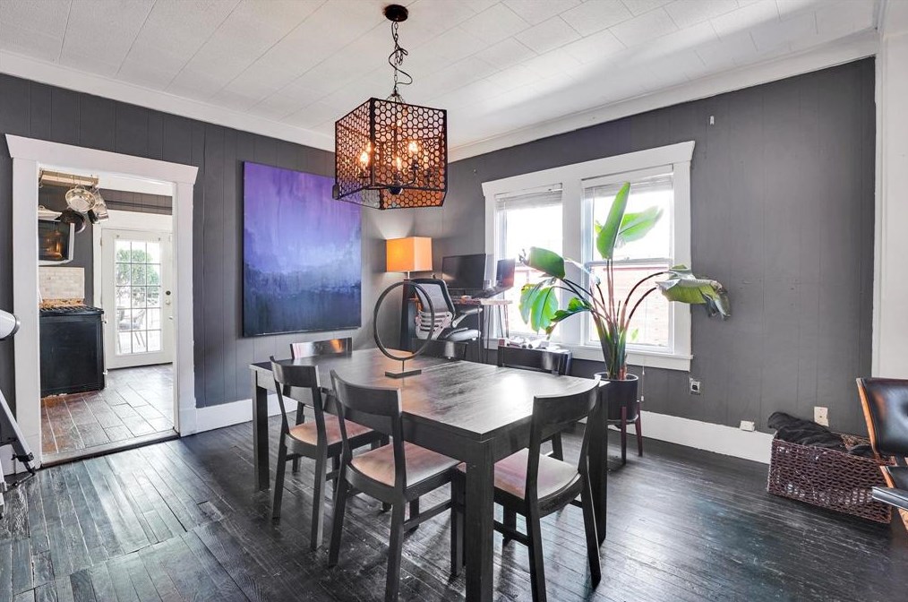 1831 Tabor, Houston TX  77009-6143 exterior