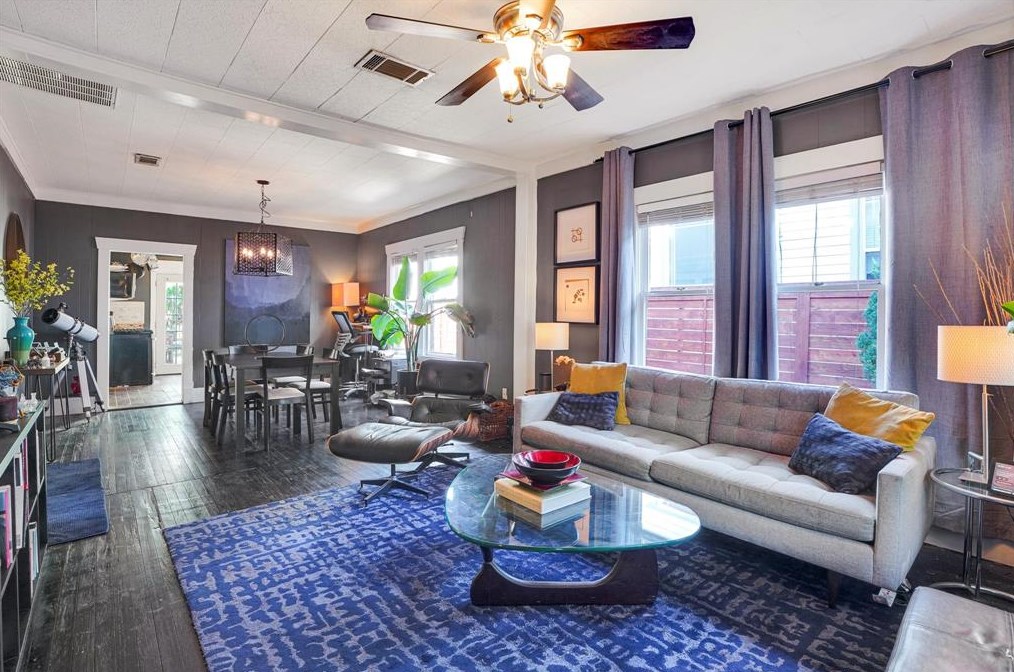 1831 Tabor, Houston TX  77009-6143 exterior