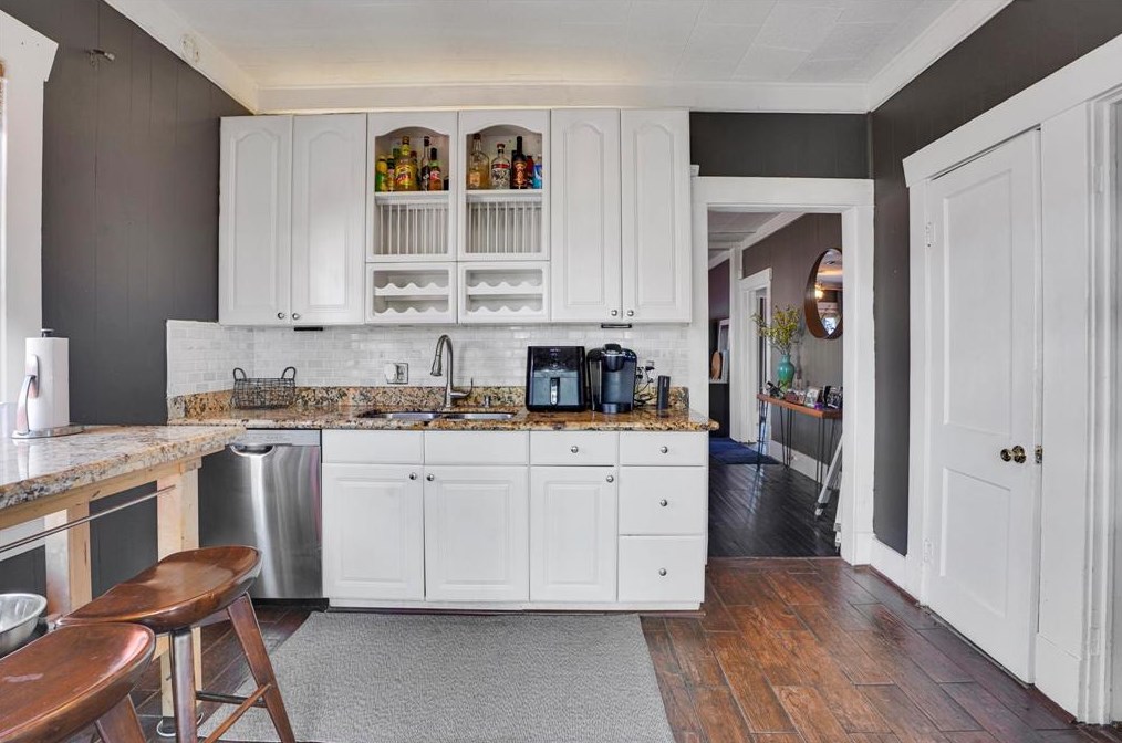 1831 Tabor, Houston TX  77009-6143 exterior